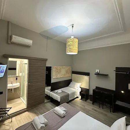 Bogart Hotel 2*