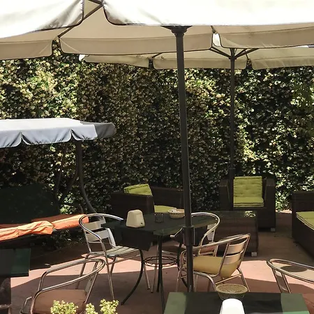 Ξενοδοχείο Bogart 2*