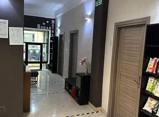 Bogart Hotell 2*