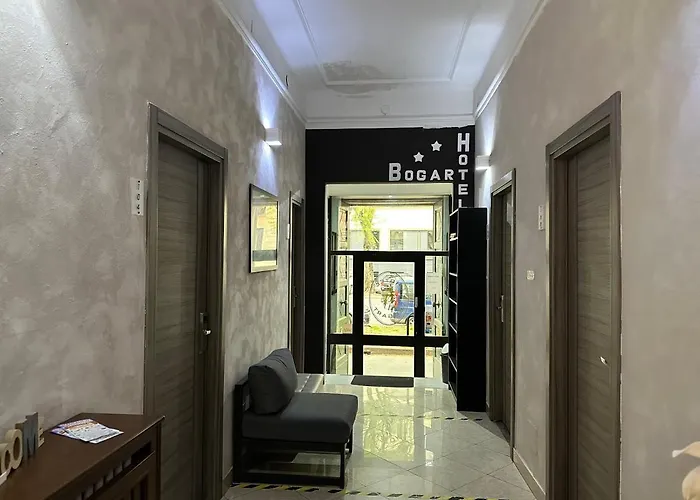 Bogart Hotell 2*
