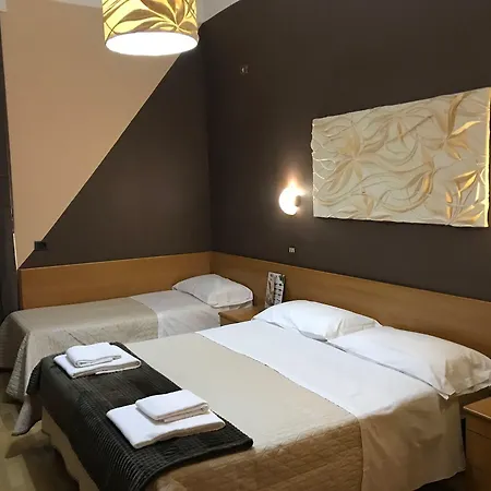 Bogart Hotel 2*